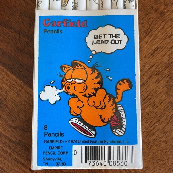 GARFIELD LOVERS VINTAGE 1978 GARFIELD PENCILS AND BONUS GARFIELD PEZ DISPENSER!! - Picture 3 of 6